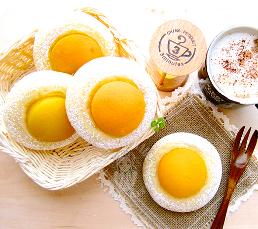 “sunny side up eggs” apricot fluffy white bread “单面煎荷包蛋” 水蜜桃松软白面包 ⚈້͈͡  ·̼̮ ⚈້͈͡